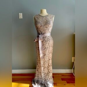 Floor length lace gown with ribbon bow 👗